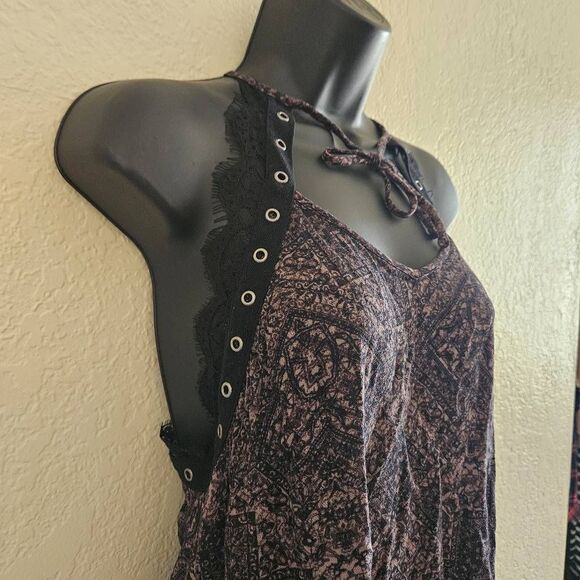 Rock & Republic Metal Accented Tank Top - Picture 2 of 7